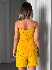 SHEIN Conjunto de pijama informal de camiseta de tirantes y pantalones cortos con cordón y estampado de limón suave amarillo - Amarillo - Ver 2