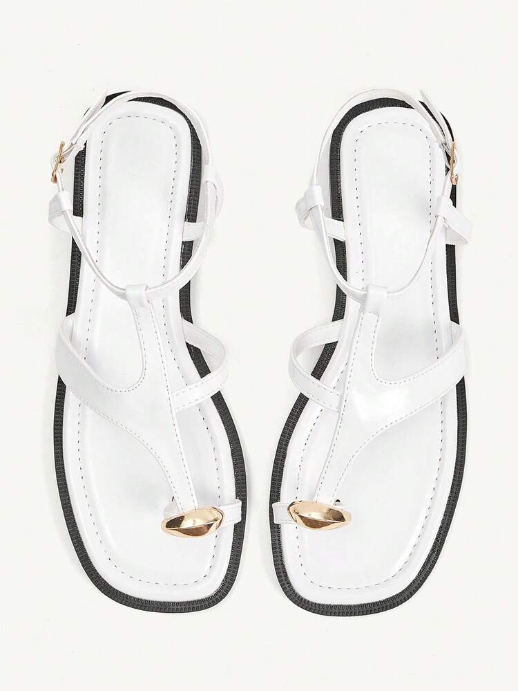 CUCCOO CHICEST OPEN TOE CRISS CROSS FLAT SANDALS