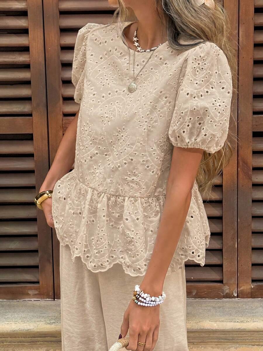 SHEIN LUNE 女款休閒刺繡夏季度假通勤日常基礎時尚上衣,泡泡短袖收腰波希米亞風上衣 - 卡其色 - 查看 1