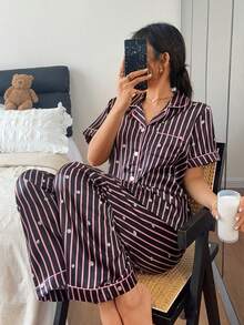 Napfluff Conjunto de pijama de manga corta con cuello, estampado floral y de rayas clásico para mujer - Multicolor - Ver 3