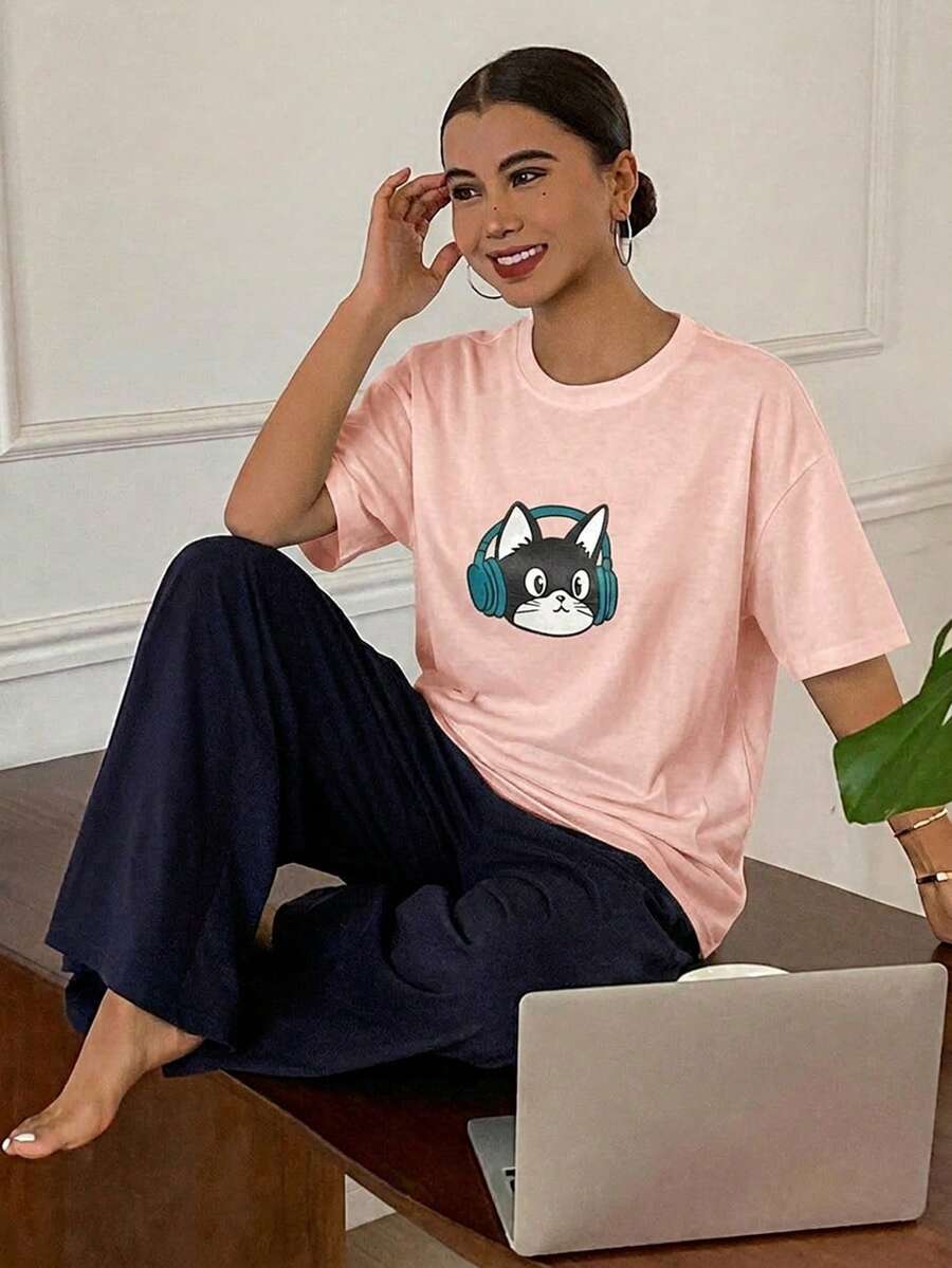 DAZY 2件套 女士休闲猫咪图案宽松短袖T恤和裤子套装 - 粉色 - 查看 1