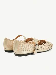 CUCCOO CHICEST Women's Hollow Embroidery, Buckle, Comfortable Flat Shoes - Gold - View 6
