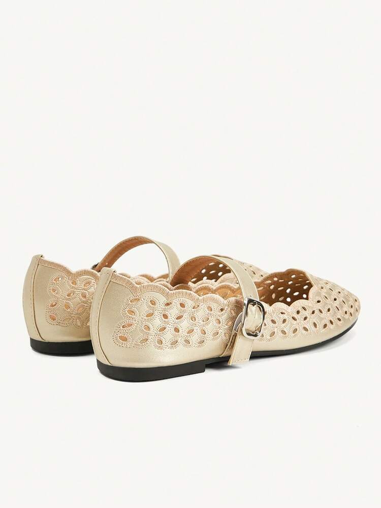 CUCCOO CHICEST Women's Hollow Embroidery, Buckle, Comfortable Flat Shoes
