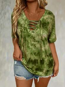 EMERY ROSE Camiseta de talla grande de verano informal con estampado de teñido anudado y tirantes cruzados - Multicolor - Ver 3