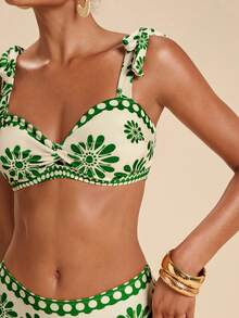 SHEIN TRVLCHIC Bộ bikini hai mảnh in hoa dành cho nữ, thích hợp cho kỳ nghỉ hè. - Nhiều màu - Xem 6