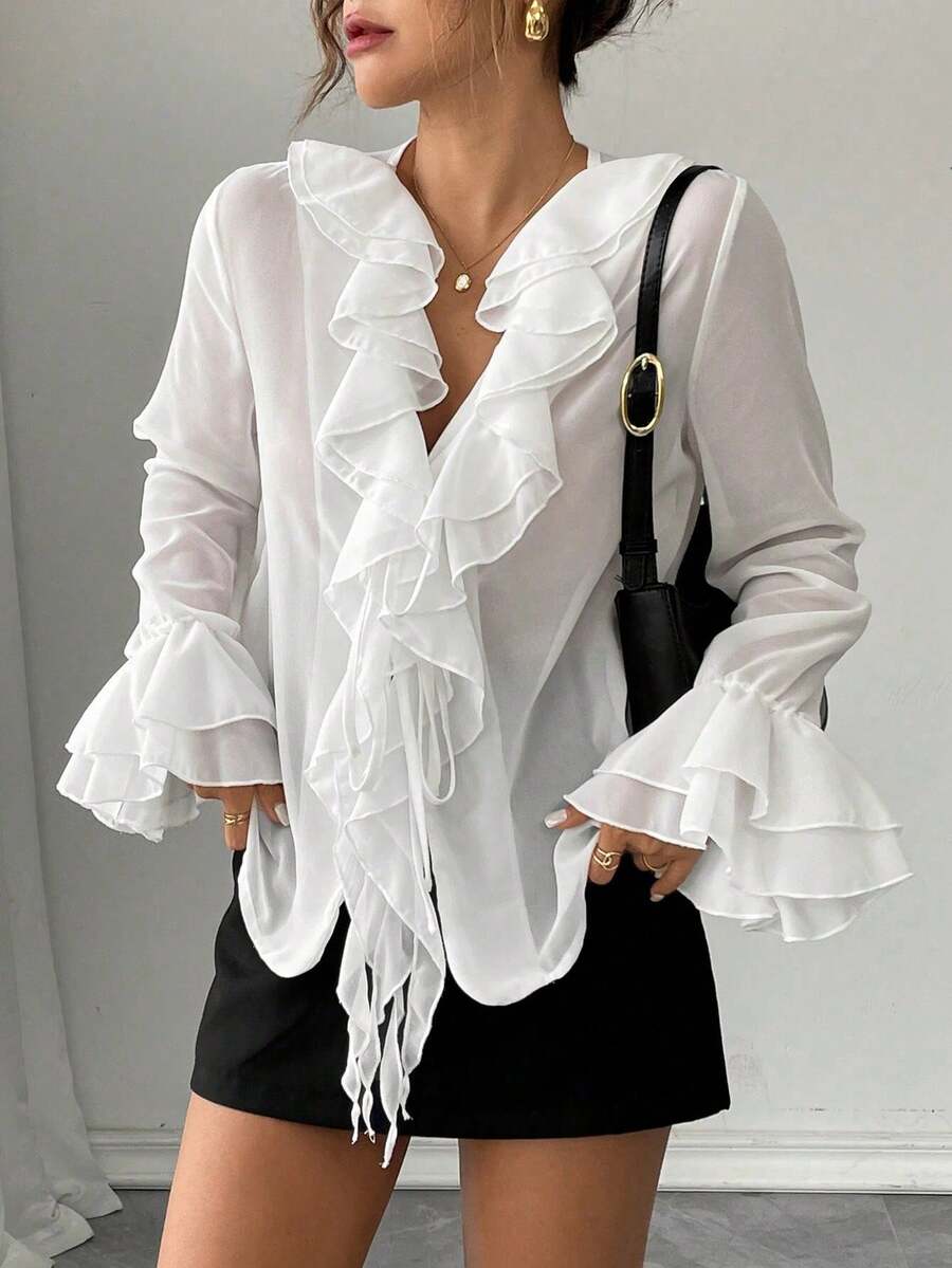 Rafferiza 大码女士优雅纯色荷叶边喇叭袖上衣 - 白色 - 查看 1