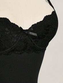SHEIN ICON Y2K 夏季女士外出黑色性感夜店派对沙滩毕业典礼纯色蕾丝拼接修身吊带迷你连衣裙 - 黑色 - 查看 10