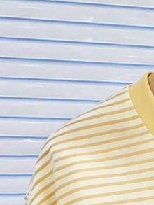 Resyla Áo thun nữ cổ tròn dáng regular, in kỹ thuật số kẻ sọc, thêu hoa cúc, kiểu dáng tối giản, thích hợp làm quà tặng cho bạn bè. - Nhiều màu - Xem 3