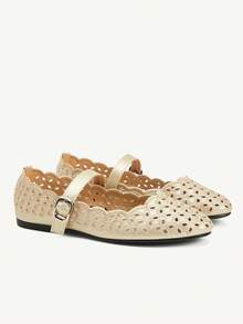 CUCCOO CHICEST Women's Hollow Embroidery, Buckle, Comfortable Flat Shoes - Gold - View 2