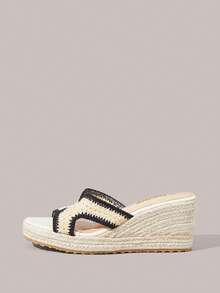 Styleloop Sepatu Wanita dengan Motif Anyaman Tali Rami yang Senada, Sandal Platform Hak Wedges, Menambah Gaya Bohemian untuk Liburan, Suasana Liburan, Pakaian Musim Panas, Wajib Dibawa Saat Bepergian - Aprikot - View 3