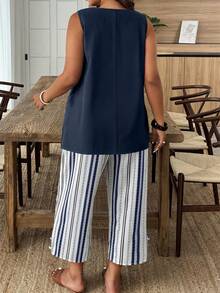 Weeklong Women Plus Size V-Neck Irregular Hem Sleeveless Shirt And Solid Color Capri Pants 2 Pieces Set, Spring/Summer - Multicolor - View 2