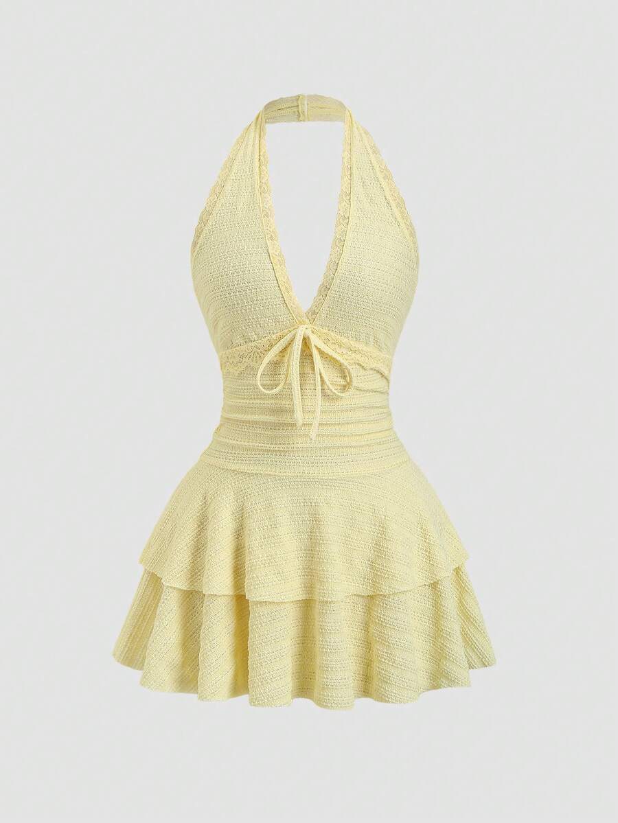 Sweetra Petite 女士黄色蕾丝拼接V领无袖褶皱腰部双层下摆迷你连衣裙，春夏款 - 黃色 - 查看 1