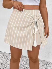 SHEIN Frenchy Quần short nữ cỡ lớn in họa tiết hoa, kiểu dáng thường ngày, đa năng cho mùa xuân và mùa hè. - Nhiều màu - Xem 4
