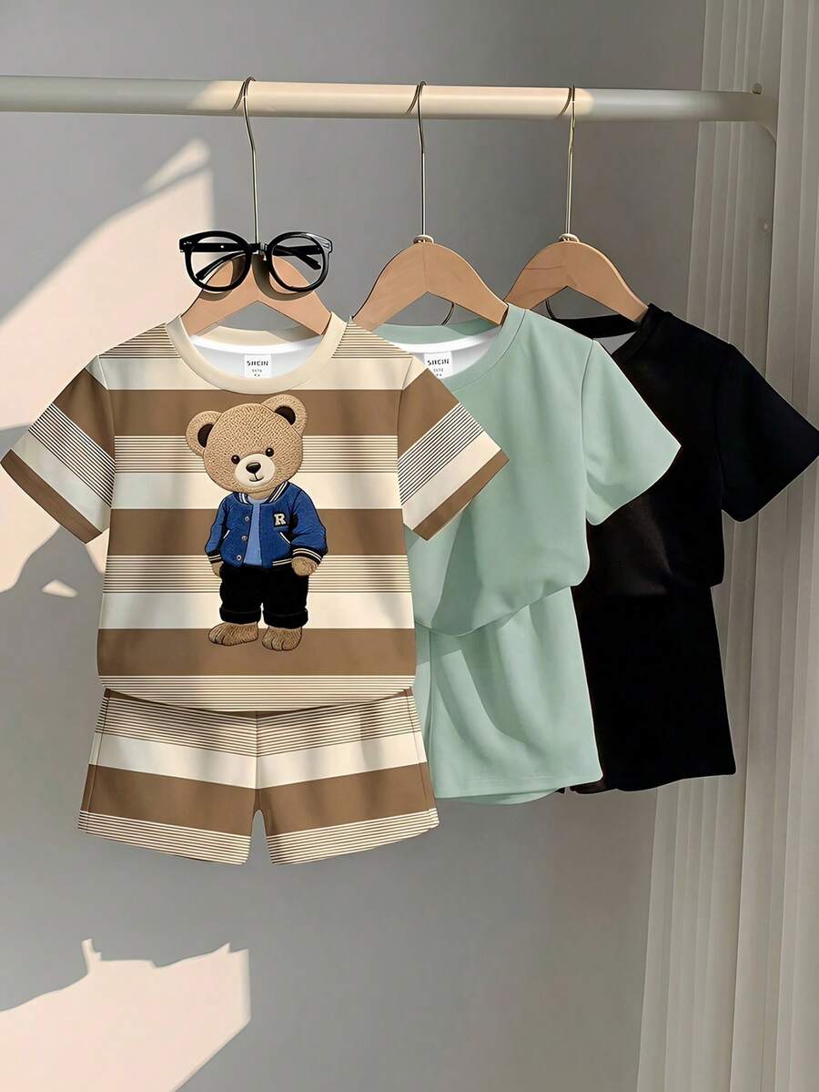 SHEIN Bộ 3 món áo thun ngắn tay và quần short kẻ sọc cổ điển, họa tiết gấu, kiểu dáng sinh viên, thích hợp cho mùa hè, chụp ảnh đường phố, mặc hàng ngày, đi chơi, ở nhà, nghỉ mát, thời trang xuân hè, trang phục mùa hè, thoải mái dễ chịu, nhiều lớp cho trẻ em, trẻ em sành điệu, trang phục thường ngày, áo thun họa tiết cho trẻ em, trở lại trường học, quần áo xuân hè, lễ hội chào đón năm học mới. - Nhiều màu - Xem 1