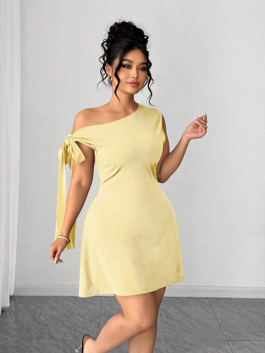 Elenzga Plus Size Women's Solid Color Asymmetrical Shoulder Twist Front Dress - Yellow - View 1