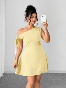 Elenzga Plus Size Women's Solid Color Asymmetrical Shoulder Twist Front Dress - Yellow - View 3