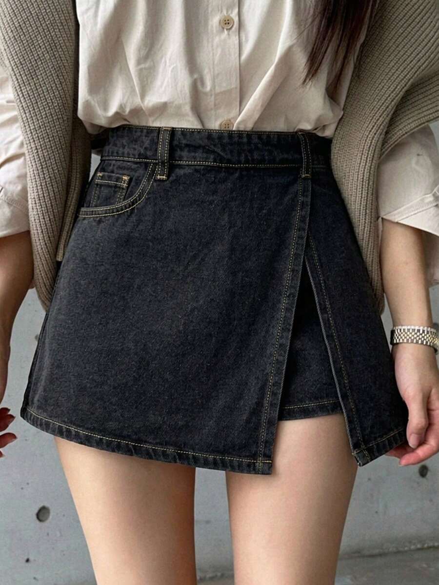 DAZY Women's Solid Color Side Slit Casual Versatile Date & Travel Skort - Black - View 1