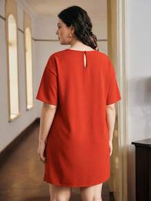 Anewsta Gaun Lurus Lengan Pendek Longgar dengan Patchwork Renda untuk Wanita Ukuran Plus - Merah - View 6