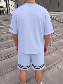 SHEIN 一套青少年男童休闲数字英文印花T恤和短裤，浅蓝色，适合夏季，经典时尚标语“96”，运动文字风格 - 彩色 - 查看 2