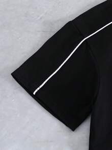 SHEIN Coolqubz 男童简约时尚白色罗纹圆领针织T恤短裤套装（2件），面料舒适，版型时尚，春夏新品，适合多种季节和场合，休闲、运动、度假皆宜。 - 黑色 - 查看 4
