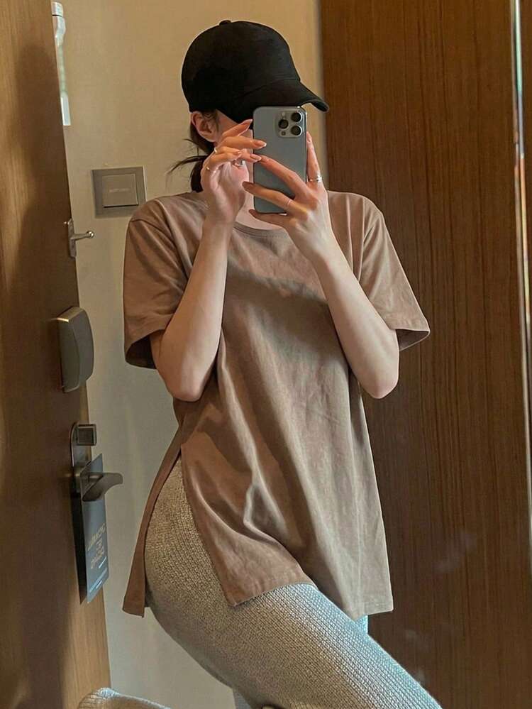 Women's Solid Color Round Neck Side Slit Hem Casual Loose Short Sleeve T-Shirt