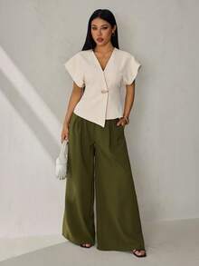 SHEIN PETITE 女款純色V領休閒百搭日常穿著上衣，適合嬌小女性 - 米色 - 查看 3