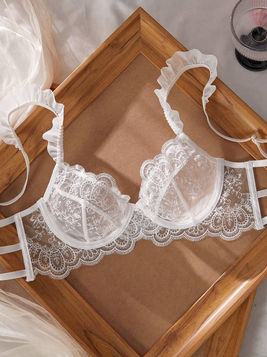Women's Romantic Sexy Lace Underwire Bra - White - View 1