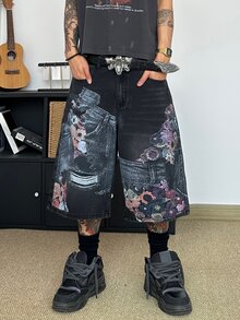 黑色