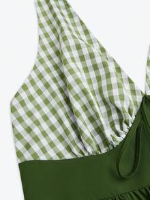 Sweetra Vestido sin mangas con cuello de halter, espalda descubierta, volantes en el bajo y estampado de cuadros para tallas grandes - Multicolor - Ver 7