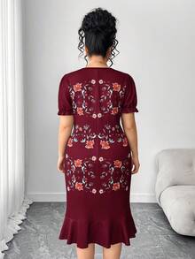 Elenzga Große Größen Kleid mit quadratischem Ausschnitt, französischer Stil mit Blume Muster und Rüschensaum - Bordeaux - Übersicht 2