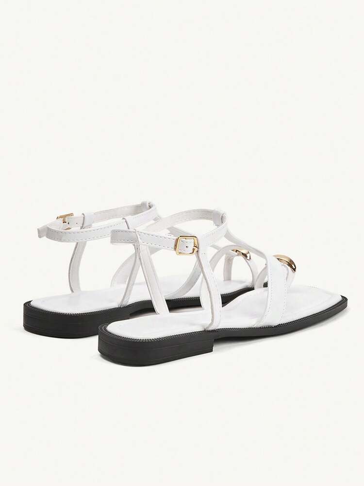 CUCCOO CHICEST OPEN TOE CRISS CROSS FLAT SANDALS