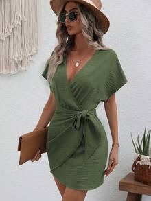 SHEIN Clasi 纯色交叉裹身V领系带夏季休闲中长连衣裙酒红色女装 - 軍綠色 - 查看 3
