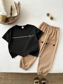 SHEIN 2 piezas Conjunto de camiseta de manga corta holgada con estampado de letras y pantalones cargo para niños, adecuado para primavera, verano, otoño, uso diario, salidas, al aire libre, festivales, vacaciones de verano en la playa, vibraciones de verano, vacaciones - Multicolor - Ver 3