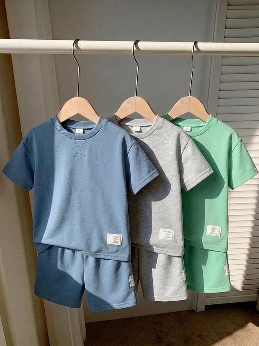 SHEIN Genkimix Kids 6件套儿童休闲简约圆领T恤短裤套装,夏季运动服,3种颜色(灰色、黑色、白色) - 彩色 - 查看 1