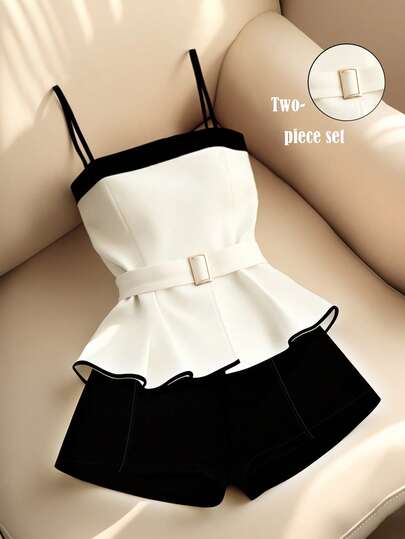 SHEIN PETITE 2 Stücke Damen Kontrast-Farbige Rüschen-Saum Trägerhemd und Shorts Set