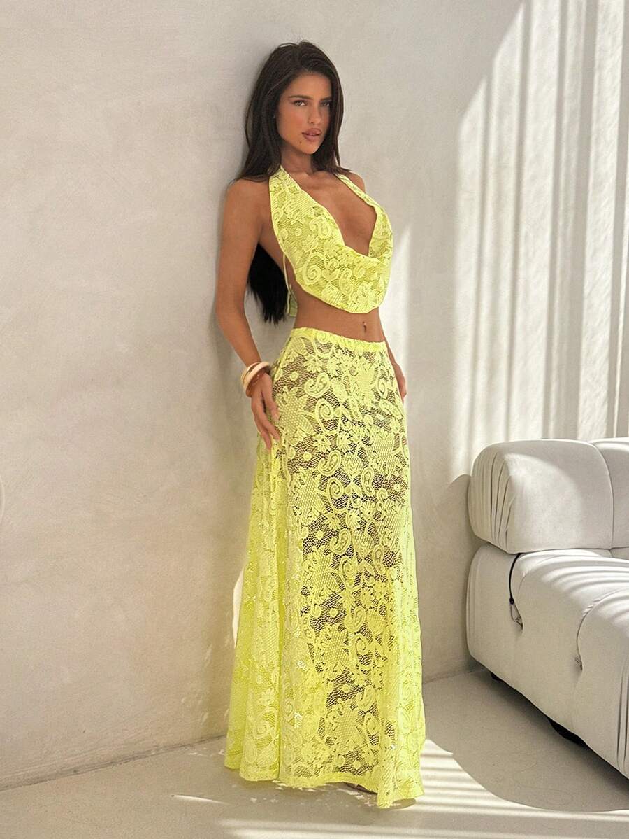 SHEIN ICON Bộ đồ gợi cảm cho nữ gồm áo croptop ren cổ khoét sâu và chân váy ngắn, thích hợp cho kỳ nghỉ. - Màu vàng - Xem 1