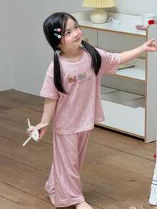 Bộ đồ ngủ bé gái gồm áo tay ngắn in họa tiết chấm bi và quần dài kiểu dáng thoải mái. - Hồng - Xem 2