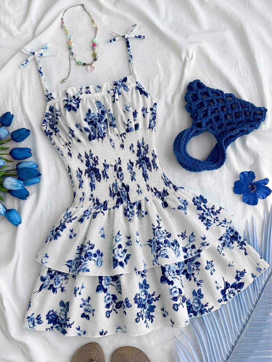 SHEIN 少女热带植物印花吊带蝴蝶结腰身连衣裙，适合少女度假，迷你波点泡泡袖连衣裙，A字裙摆侧开衩，夏季连衣裙，粉彩色系连衣裙 - 藍白色 - 查看 1
