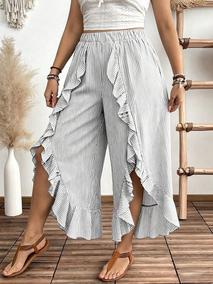 Weeklong Pantalones de pierna ancha con abertura, volantes y estampado floral para mujer de talla grande para vacaciones - Blanco y Negro - Ver 1