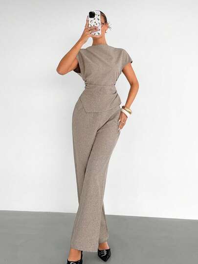 Siren Gaze Conjunto de blusa de manga corta con pliegues en la cintura y dobladillo asimétrico, y pantalones, estilo de oficina elegante para mujer. Conjunto de dos piezas con blusa de cuello barco, cintura plisada, elegante y casual para negocios.