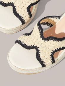 Styleloop Sepatu Wanita dengan Motif Anyaman Tali Rami yang Senada, Sandal Platform Hak Wedges, Menambah Gaya Bohemian untuk Liburan, Suasana Liburan, Pakaian Musim Panas, Wajib Dibawa Saat Bepergian - Aprikot - View 5