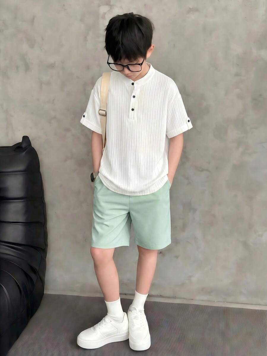 SHEIN Vintaside Kids 青少年男童通勤休闲条纹纹理立领衬衫和条纹短裤两件套,舒适时尚 - 綠色 - 查看 1