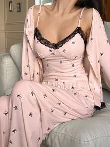 DAZY Conjunto de pijama de 3 piezas con top de tirantes, cárdigan y pantalones con estampado de lazo de primavera, bloques de color y encaje - Rosa Pálido - Ver 3