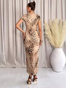 SHEIN Lavishia Đầm lửng họa tiết da báo lãng mạn dành cho nữ, thích hợp cho kỳ nghỉ hè. - Màu be - Xem 2