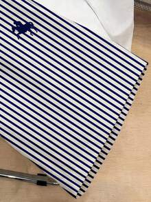 Manfinity Joysei 2pcs/Set Men's Casual Horse Rider Silhouette Print Short Sleeve T-Shirt And Striped Shorts, Fitted Shoulder Design, Suitable As Gift For Boyfriend - White - View 5