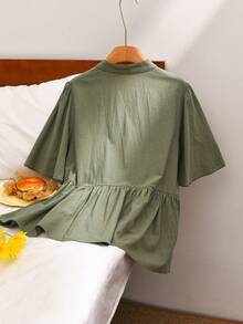 CosyJoli Blusa de manga corta con volantes y encaje en contraste para mujer de talla grande - Verde militar - Ver 6