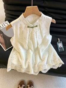 SHEIN Franclia 女士夏季新款中国风立领无袖衬衫，镂空刺绣蕾丝下摆设计，设计感十足，中国风，通勤上衣，白色，度假风衬衫 - 白色 - 查看 3