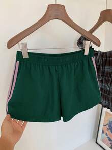 Comfortcana Quần short nữ cạp chun kẻ sọc dáng rộng, thích hợp cho mùa hè, mùa đông, Giáng sinh, Tết Nguyên đán Y2K, đi chơi và chơi thể thao, quần short màu xanh ô liu Y2K. - Màu xanh lá cây đậm - Xem 4