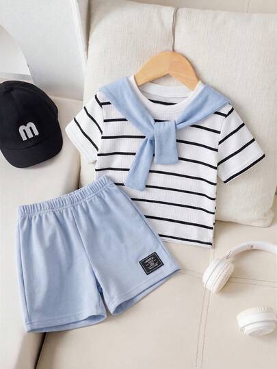 SHEIN 3件套婴儿男女童可爱条纹短袖上衣、松紧腰短裤、披肩套装，适合生日派对、春夏室内外穿着、日常穿着、运动、玩耍、聚会、拍照、度假等场合。