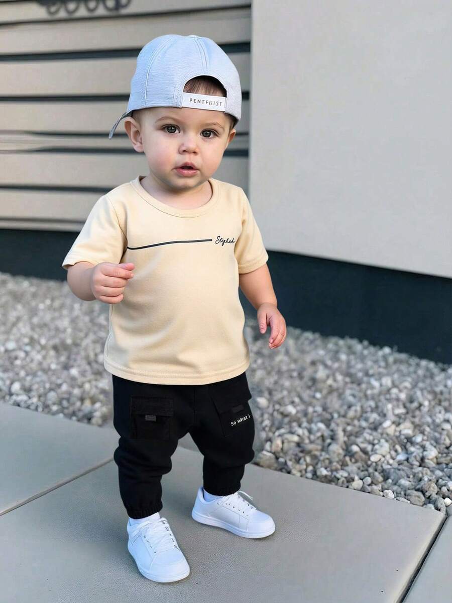Baby Boy/Girl Cute Casual Letter Print Loose Short Sleeve T-Shirt & Cargo Pants Set, Suitable For Spring, Summer, Autumn - Multicolor - View 1